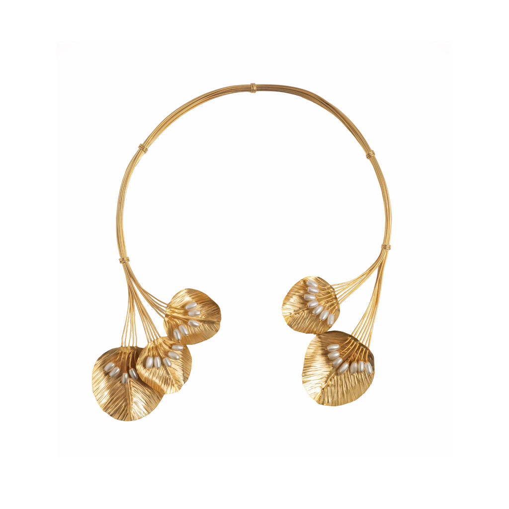 Patram de Oro Choker