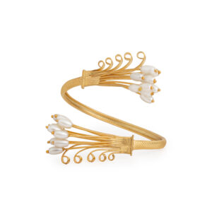 Blume de Perla Bracelet - 24k gold-plated band with white pearl clusters, botanical elegance
